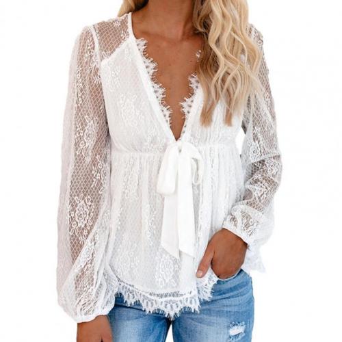 Viviana™ | Blusa Elegante in Pizzo con Scollo Profondo a V