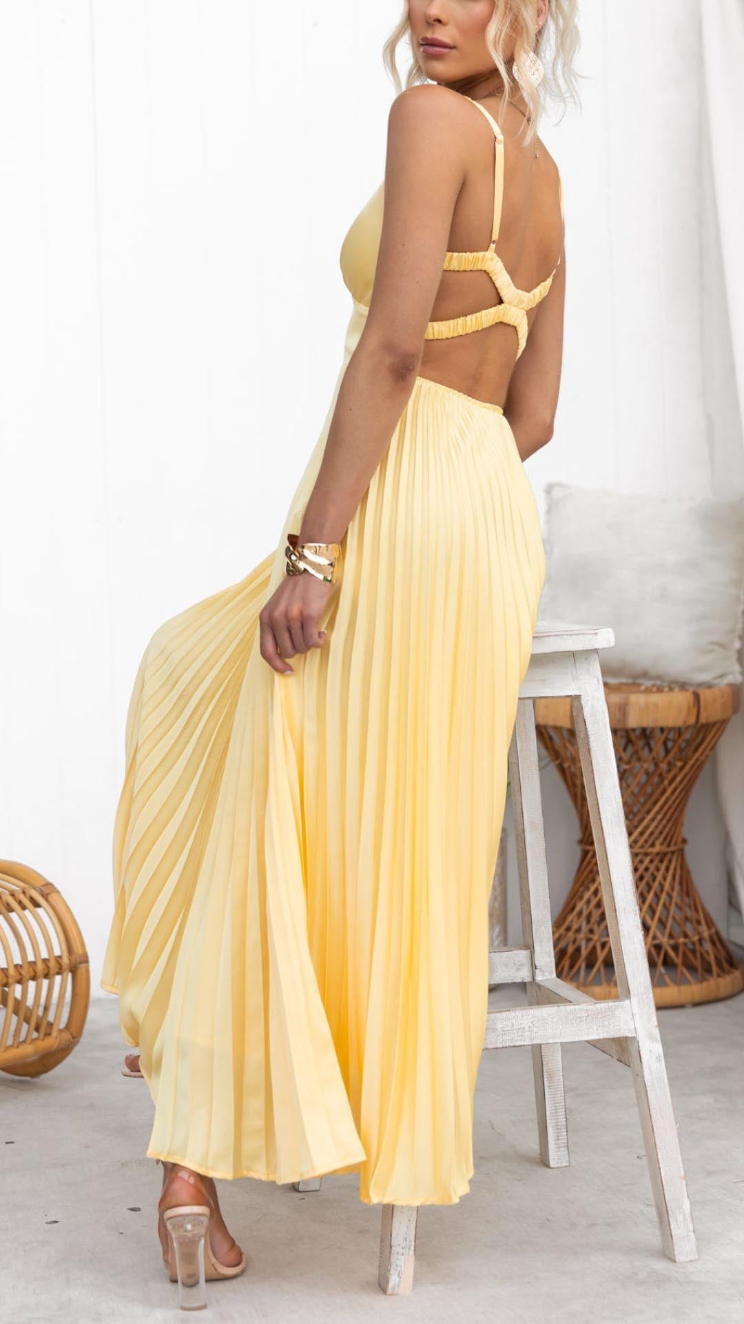 Viviana™ | Abito Maxi Plissettato con Scollatura a V