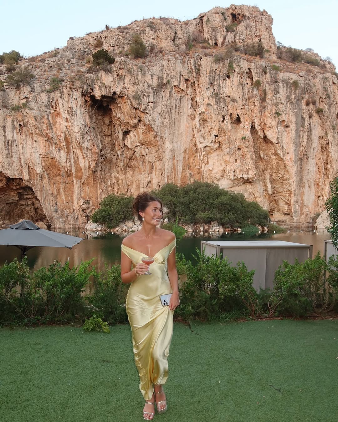 Viviana™ | Abito Maxi in Satin Senza Schiena