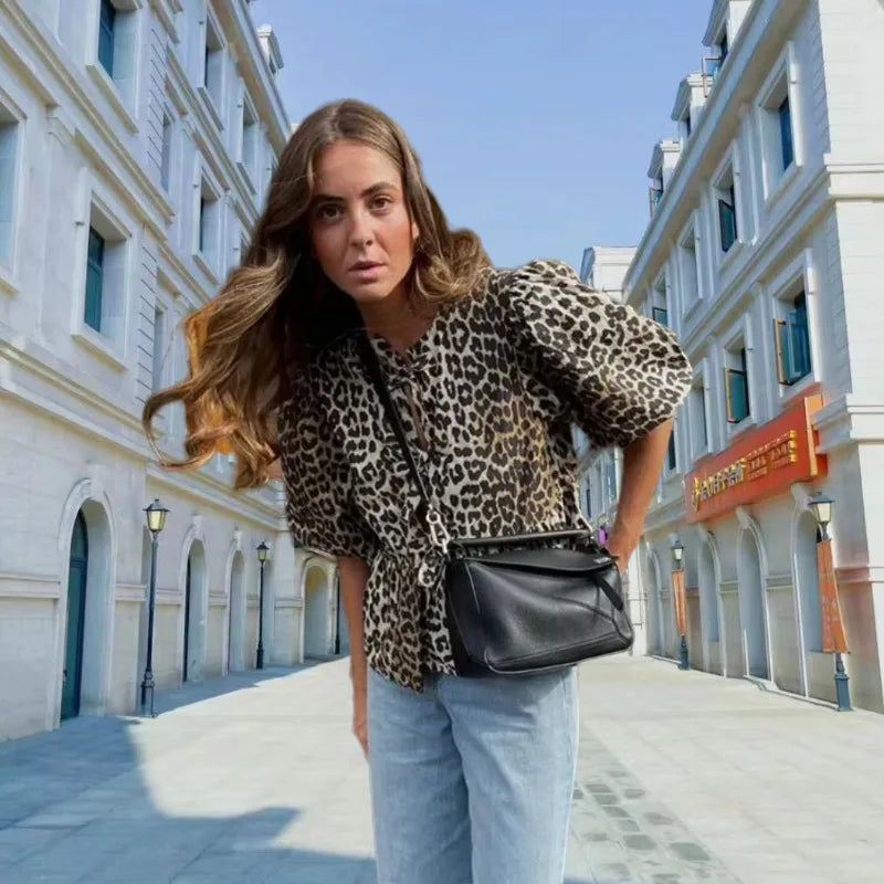 Viviana™ | Blusa Trendy con Stampa Leopardata e Maniche Voluminose
