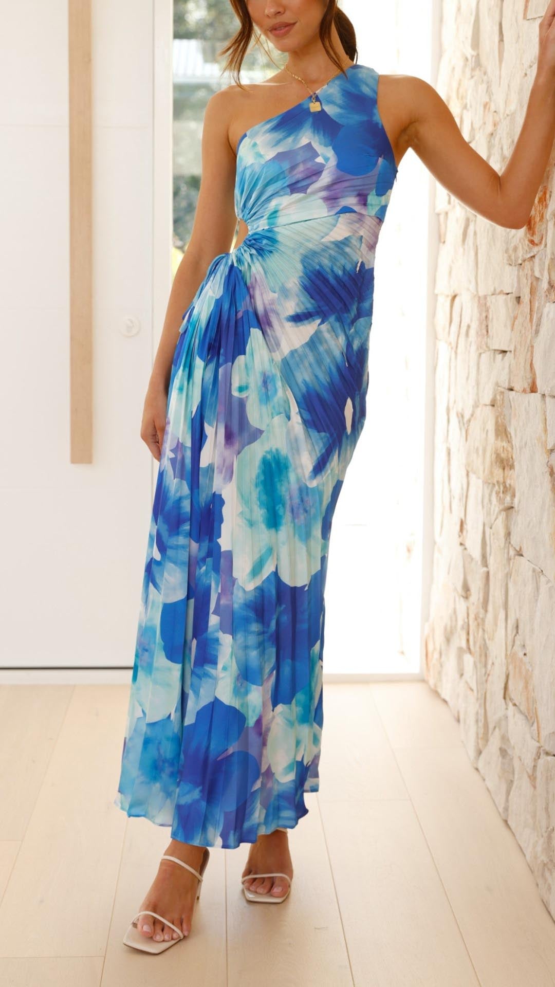 Viviana™ | Abito Maxi a Spalla Unica con Pieghe Floreali