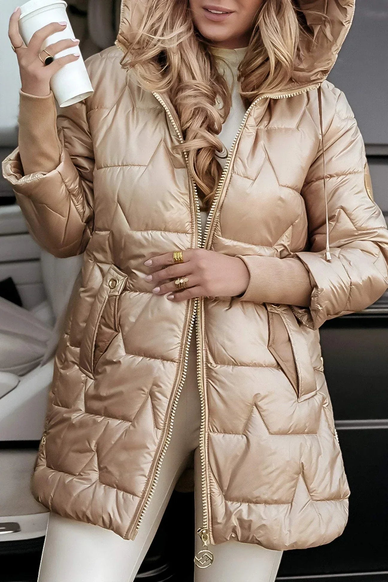 Viviana™ | Cappotto Invernale Elegante con Cappuccio e Imbottitura