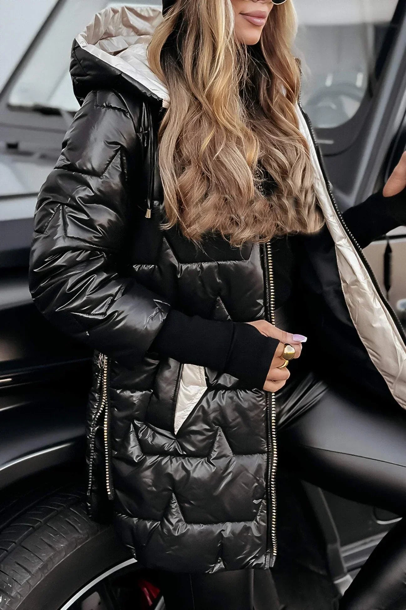 Viviana™ | Cappotto Invernale Elegante con Cappuccio e Imbottitura
